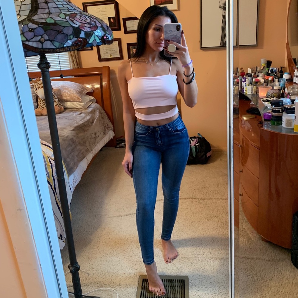 Crop top cut out
